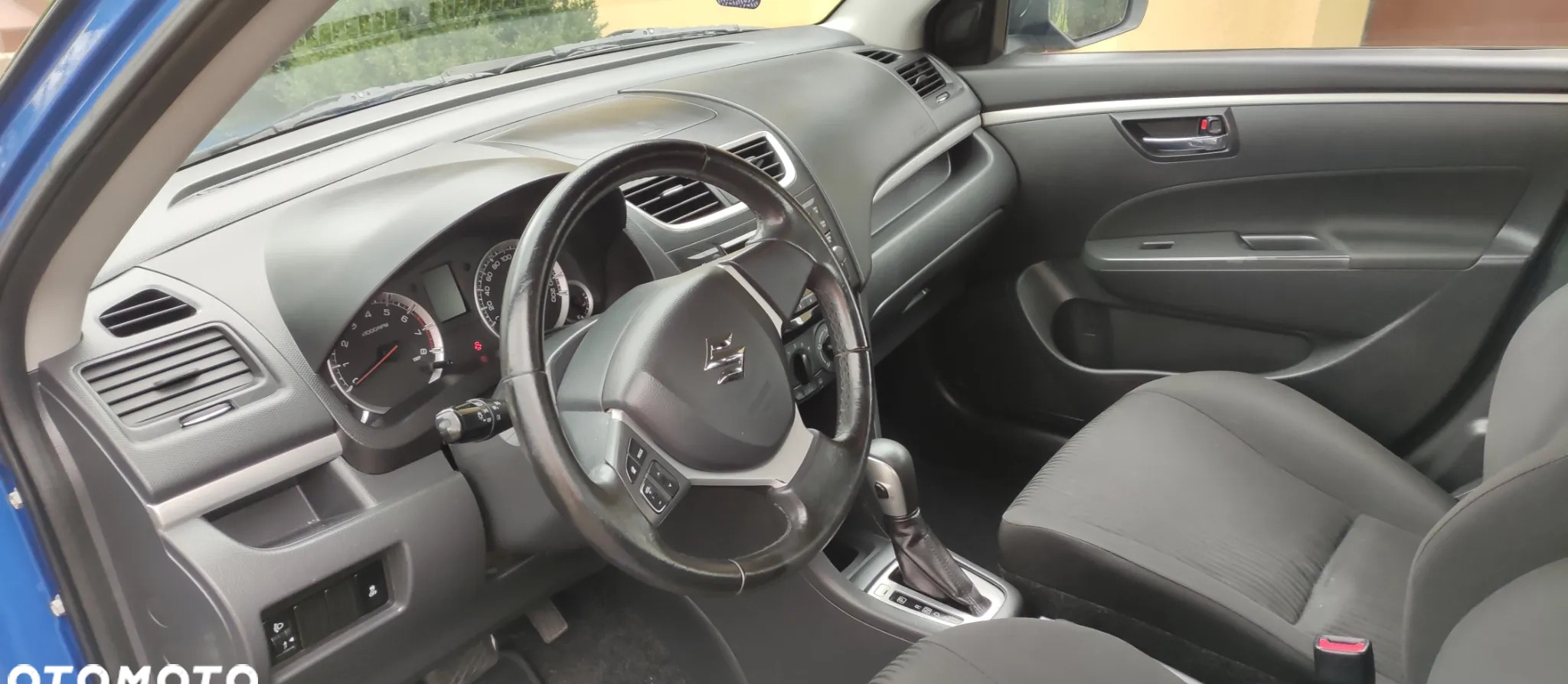 Suzuki Swift cena 27900 przebieg: 177000, rok produkcji 2013 z Słupsk małe 232